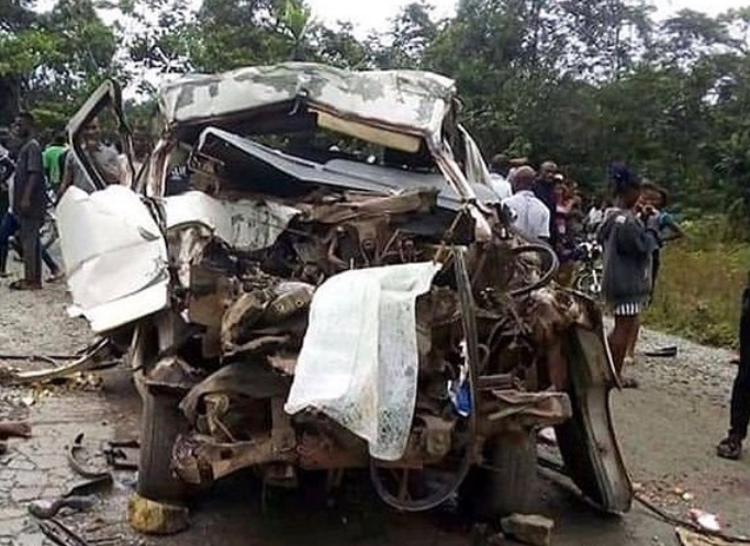 11 Persons Travelling For A Neighbour’s Funeral Died In Ghastly Motor Accident {Graphic Images}, Conquest Online Magazine